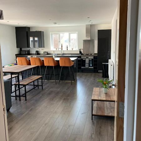 Spacious Newly Built Apartment Rhos On Sea, Colwyn Bay 外观 照片